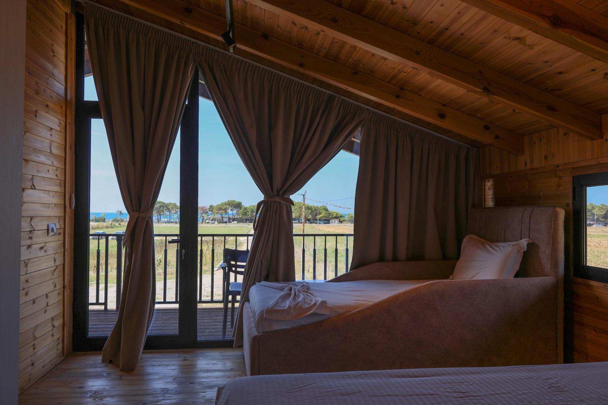 Posh Villa 1 Kavaja Kültér fotó
